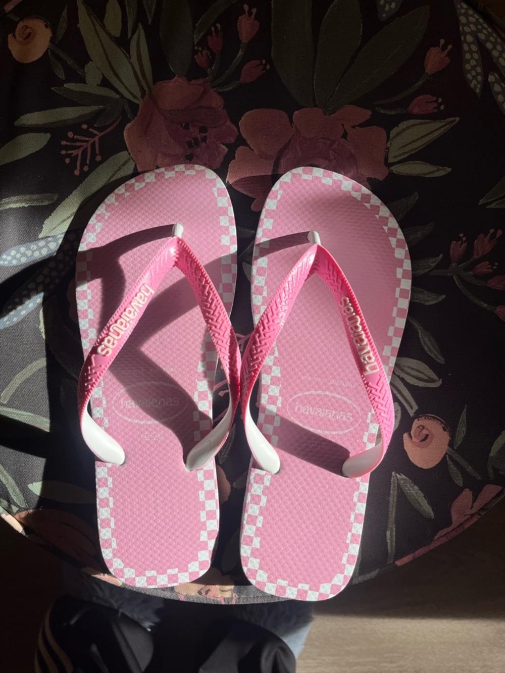 Havaianas Women's Pink and White Checker Flip Flops
